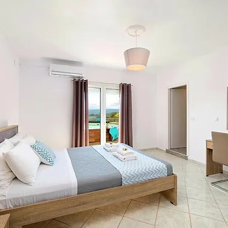 Di Creta Heated Pool * Kalyves